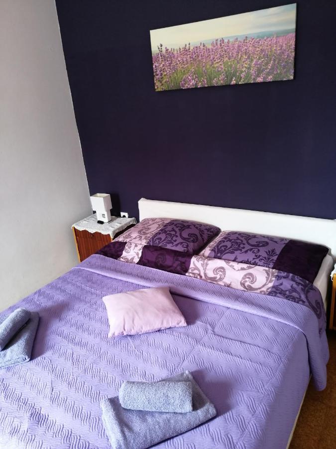 Apartmani Milka Pakoštane Buitenkant foto