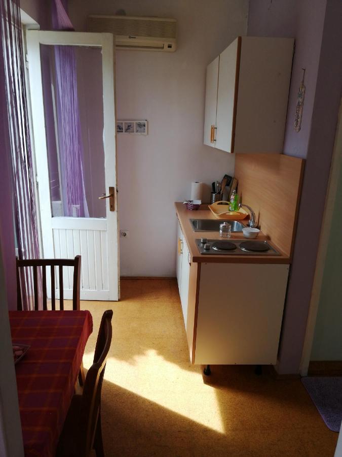 Apartmani Milka Pakoštane Buitenkant foto